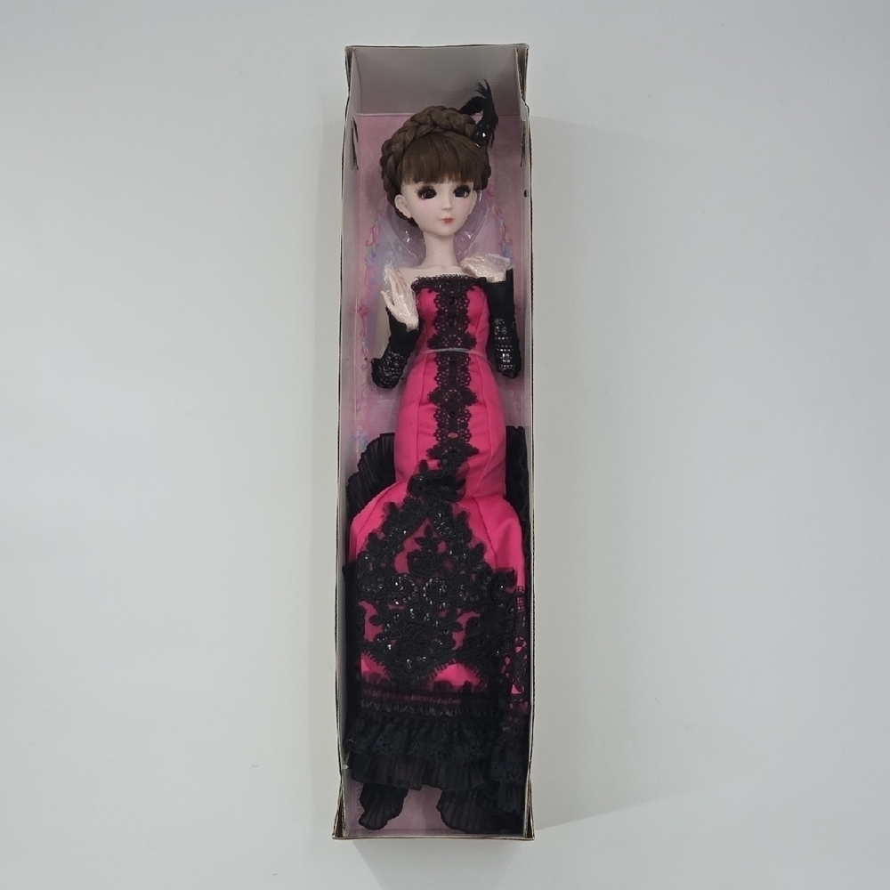 Yeloli Doll New In Box - Picture 8 of 15